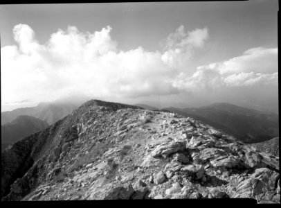 Mountain scene. 13x18 cm. plan film. photo