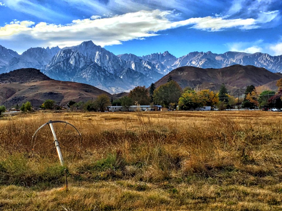 Lone Pine Peak from Lone Pine the town