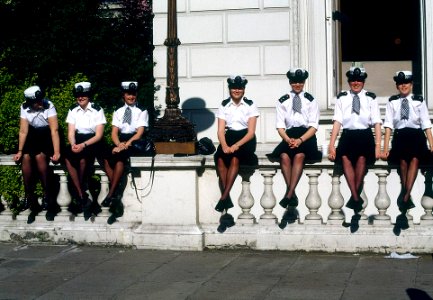 METROPOLITAN POLICE 1988 photo