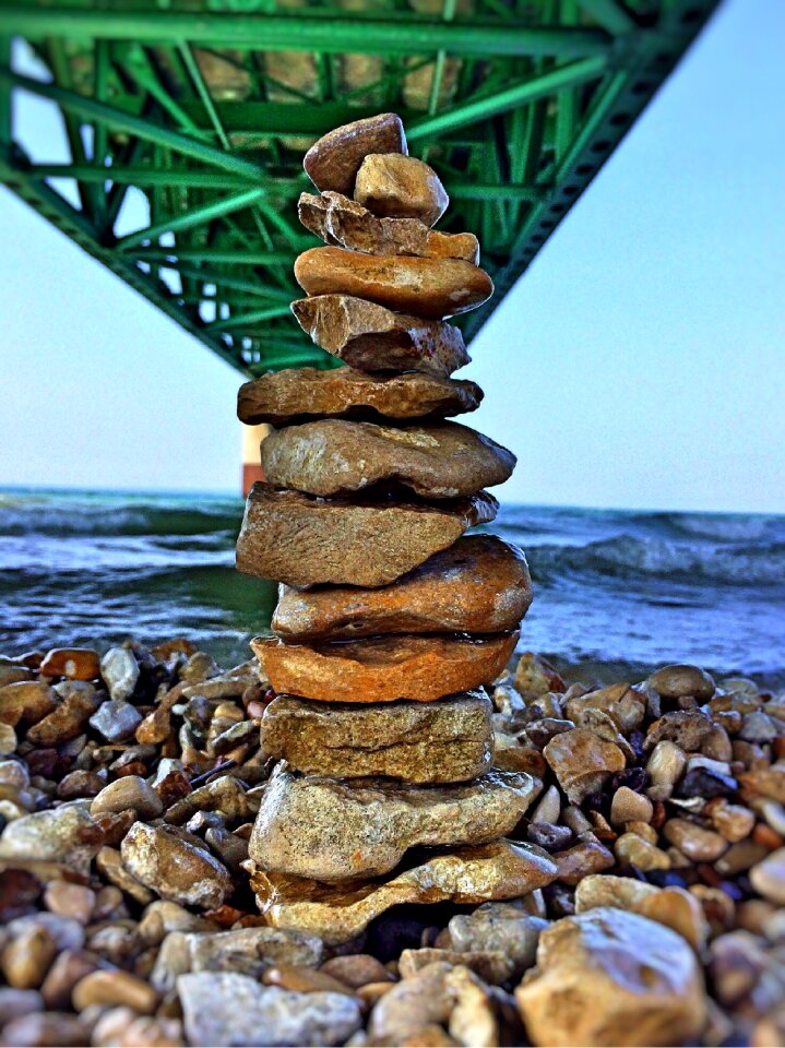 Bridge stones balance