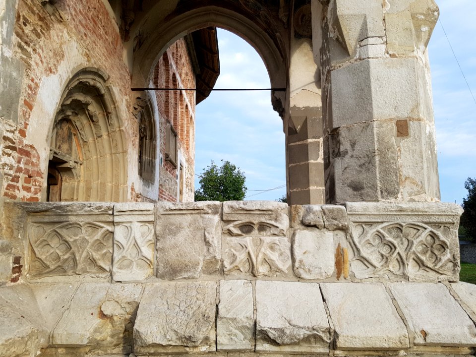Balinesti Church