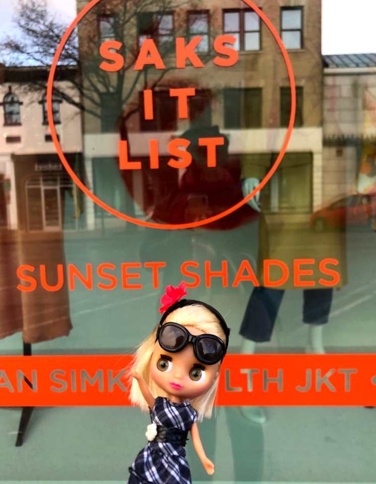 Those Shades are da Bomb