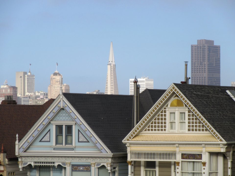 Transmerica Pyramid Peeks Over Alamo Square Painted Ladies