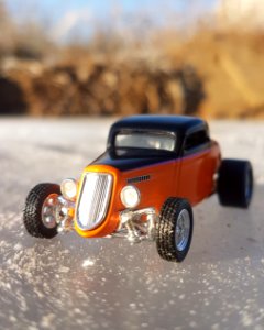 100% Hot Wheels '34 Ford Hi Boy Coupe Orange Black 2003 diecast model car