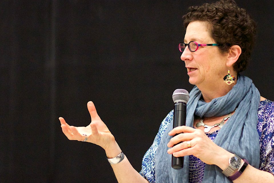Nancy Describes Something About That Big