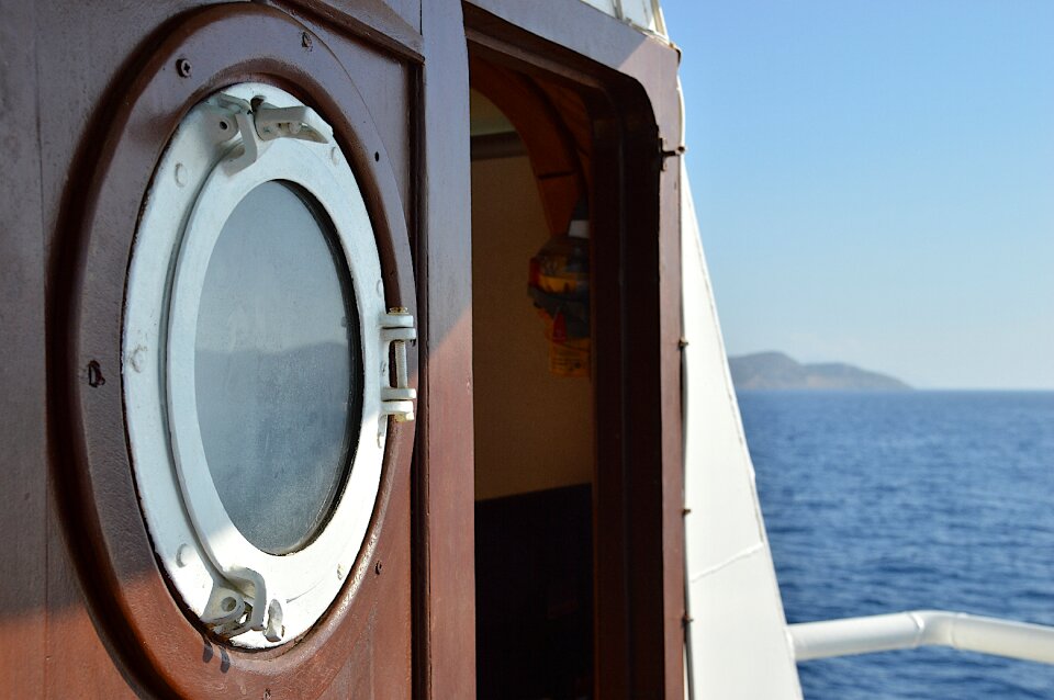 Island porthole sea