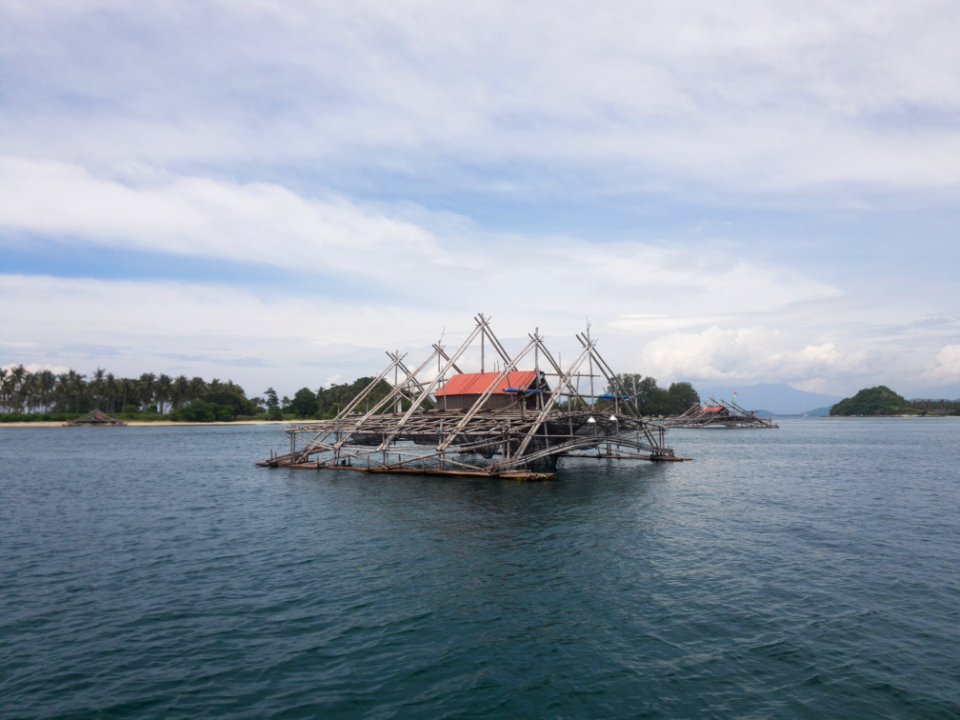 Perlentaucher-Hausboot