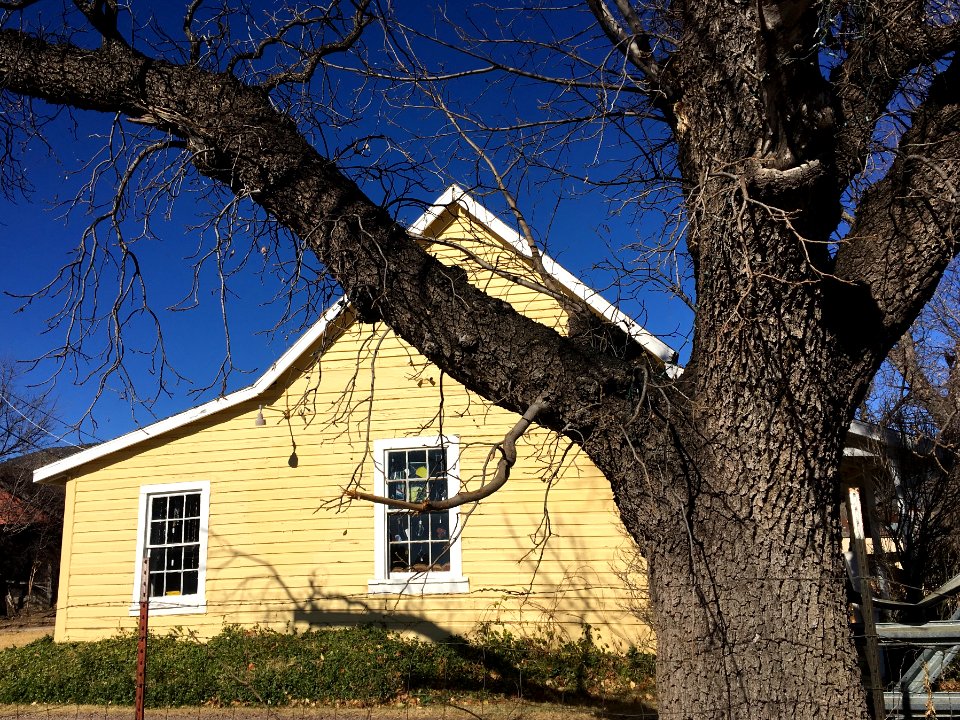 2017/365/341 Yellow House Under the Arizona Blue Sky