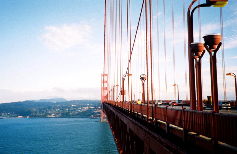 Golden Gate Bridge close-up