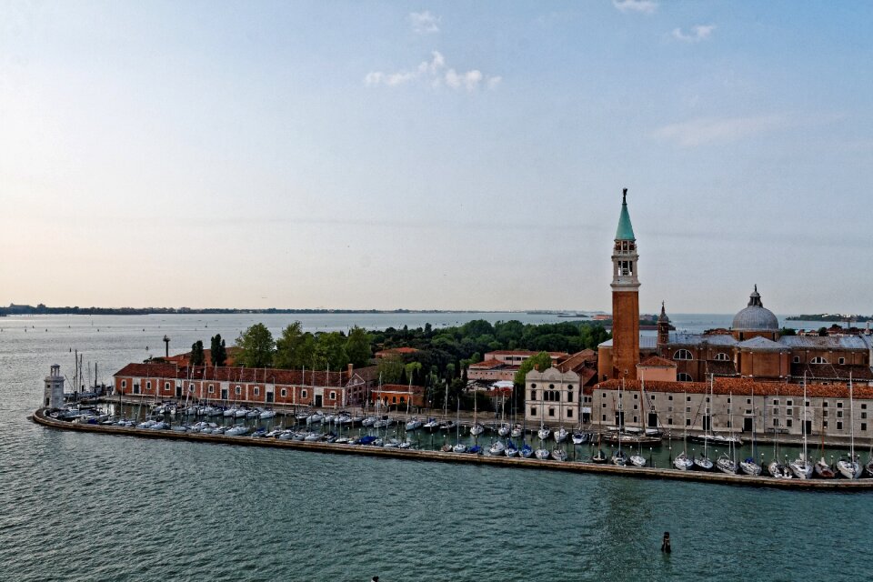 Canale grande water building