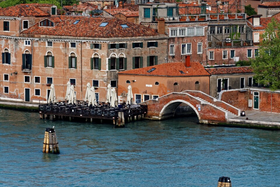 Canale grande water building