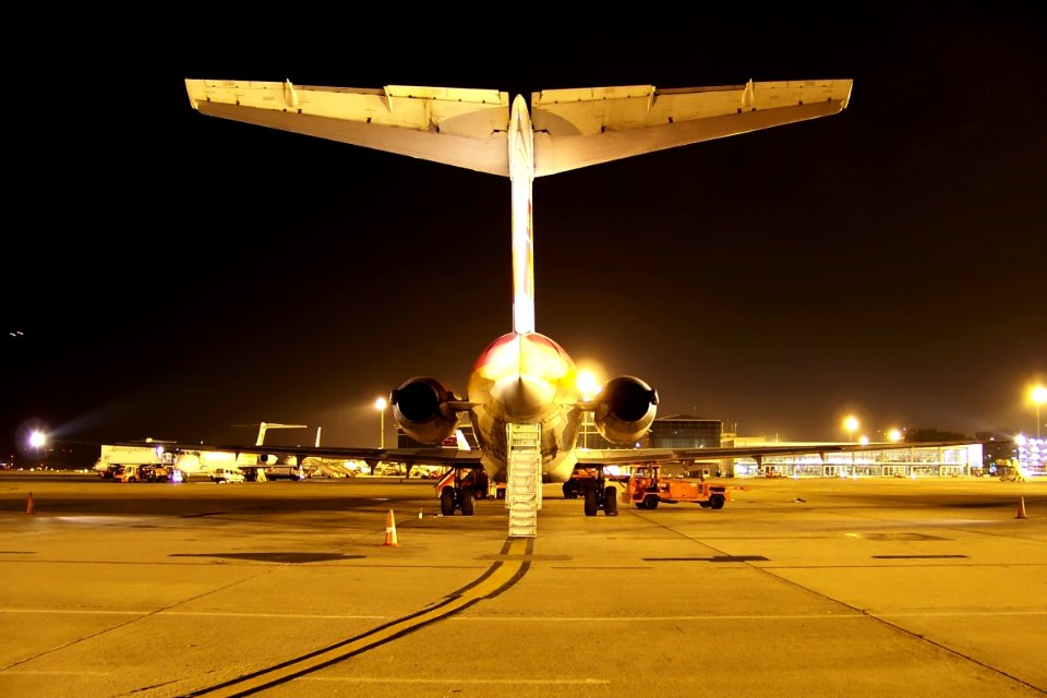 MCDONNEL DOUGLAS MD-88 IBERIA EC-FPJ