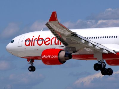 AIRBUS A330 AIR BERLIN D-ALPJ