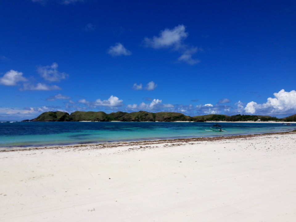 Tanjung Aan: 3/4