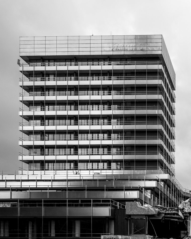 Abstract (Hamburg)