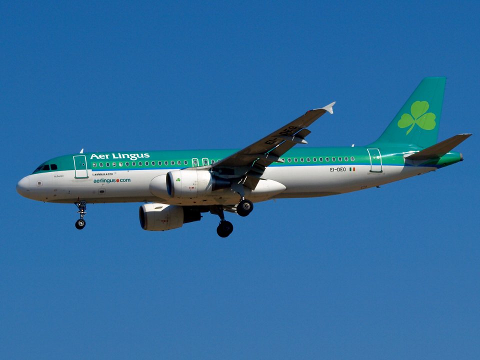 AIRBUS A320 AER LINGUS EI-DEO