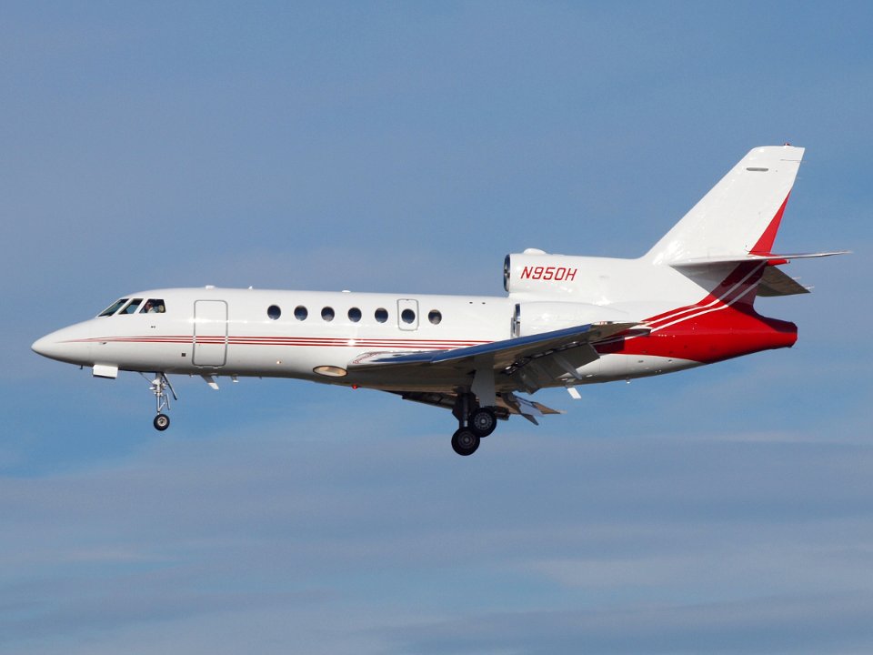 DASSAULT FALCON 50EX ISLAND AVIATION N950H
