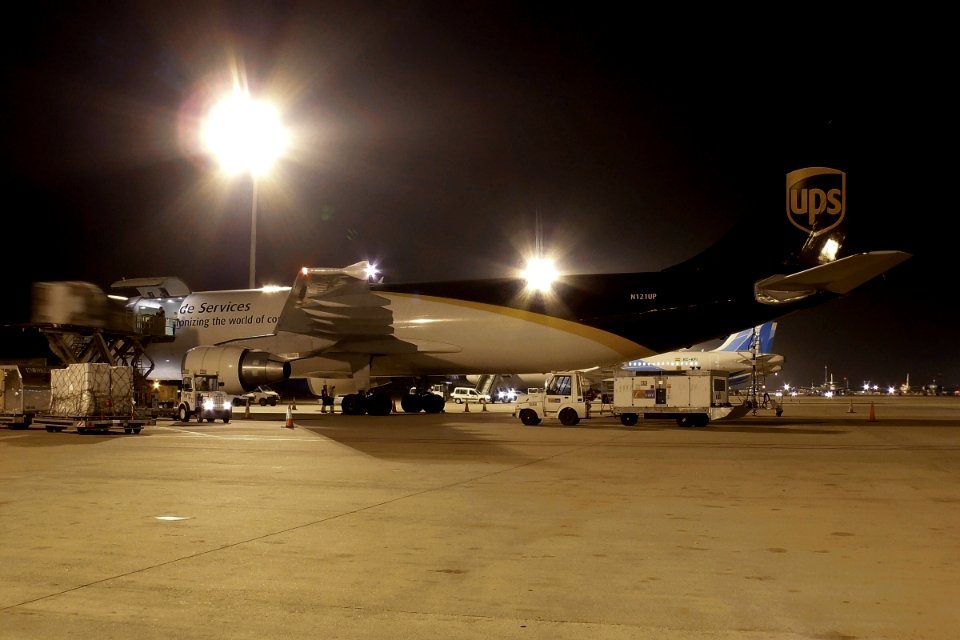 AIRBUS A300 UPS N141UP 2