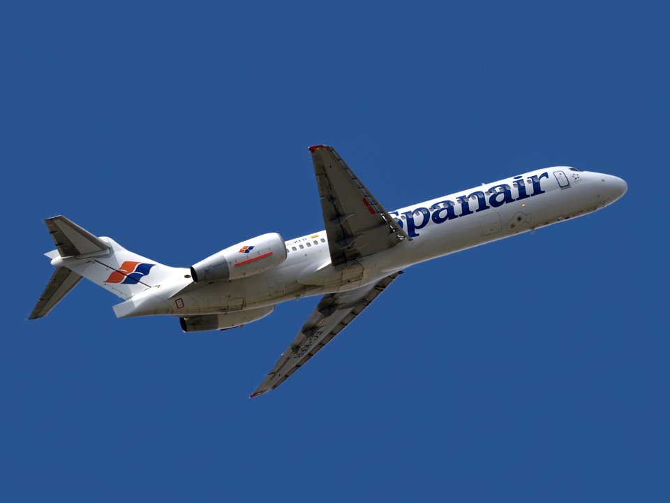 BOEING 717 SPANAIR EC-KFR