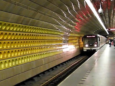 Metro w Pradze photo