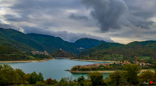 Lago del Turano photo
