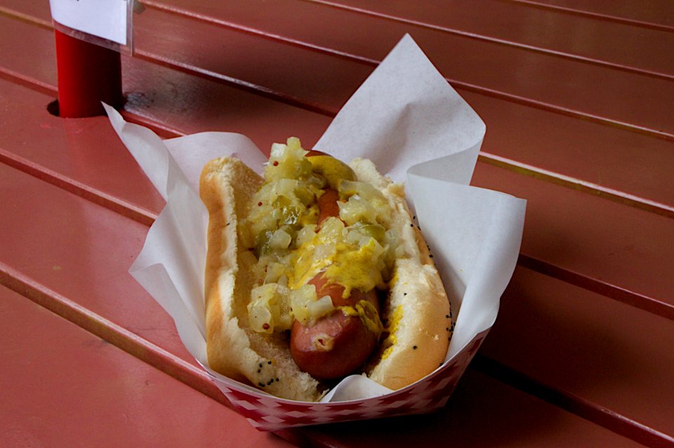 Hot Dog Hawaiian Style