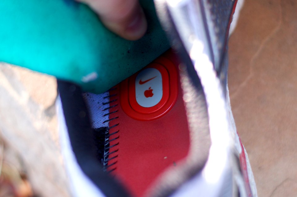 2009/365/327 There Seems to Be Something in My Shoe