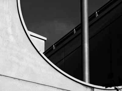Structure