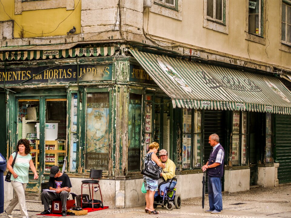 Decadent shop portugal