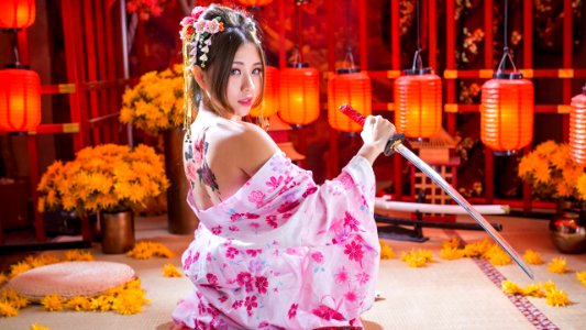 Canon EOS 6D  A Taiwanese woman with a Japanese sword