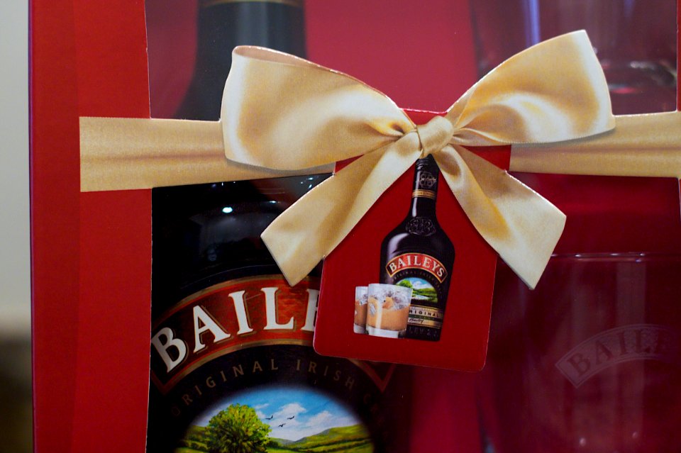 Gift Given (and some given back) (i hope)