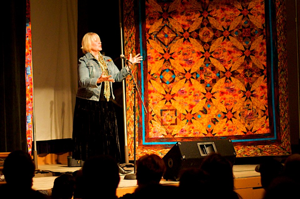 Liz Warren Tells the 4 Bar D Story