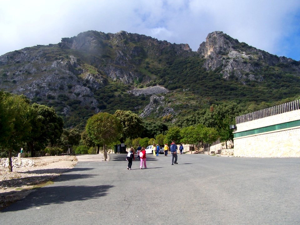 Peñón de Algámitas. Algámitas (Sevilla).