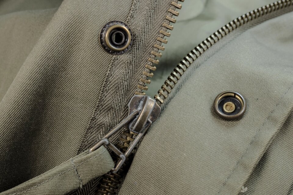 Detail jacket olive