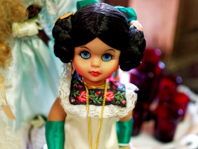 More creepy dolls