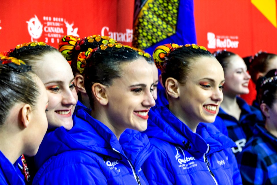 Lori Gillan 2019-02-20-Artistic Swimming Medals-2