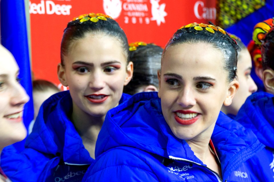 Lori Gillan 2019-02-20-Artistic Swimming Medals-4