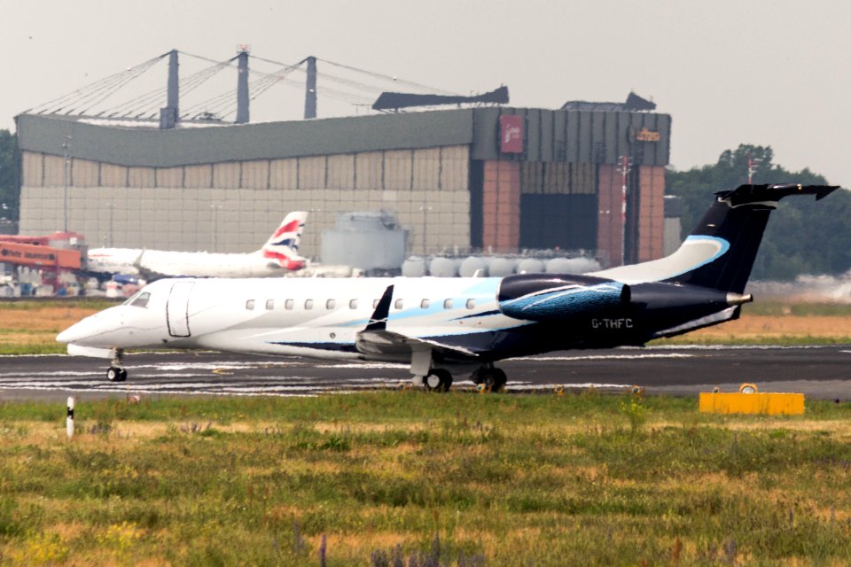 Doch nicht den Direktflug nach London genommen.