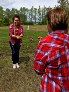 Saas Girls on the Balloon Toss