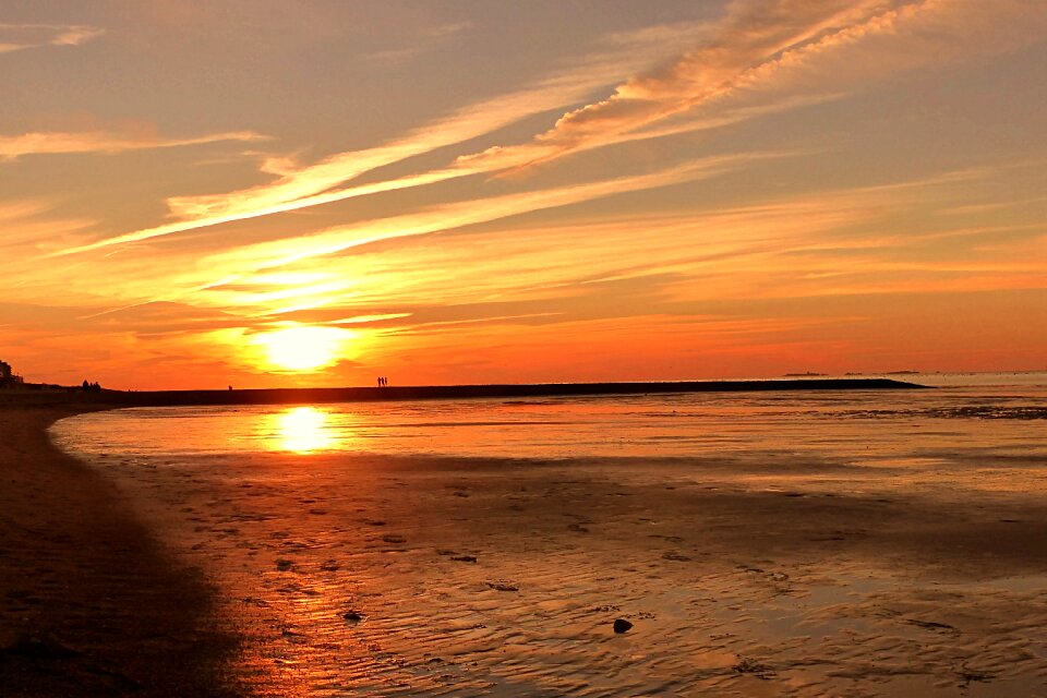 Vacations cuxhaven orange sky