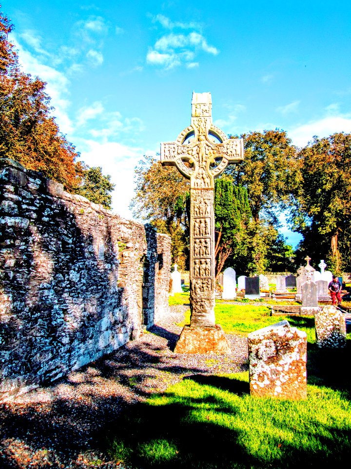 MONASTERBOICE CEMETERY-ROUND TOWER.......