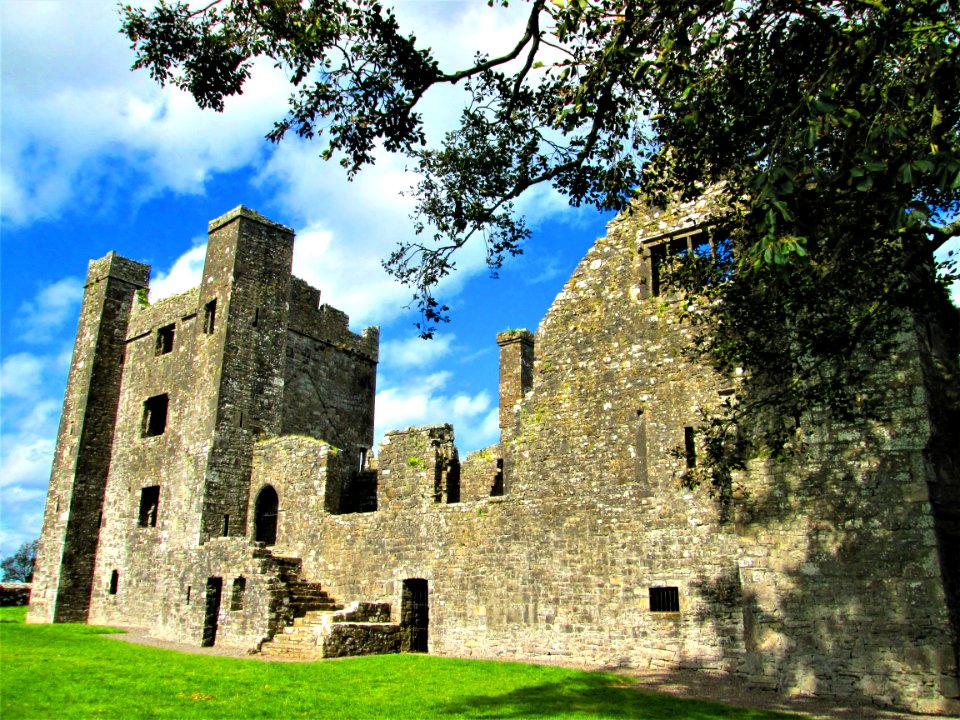 BECTIVE ABBEY.....