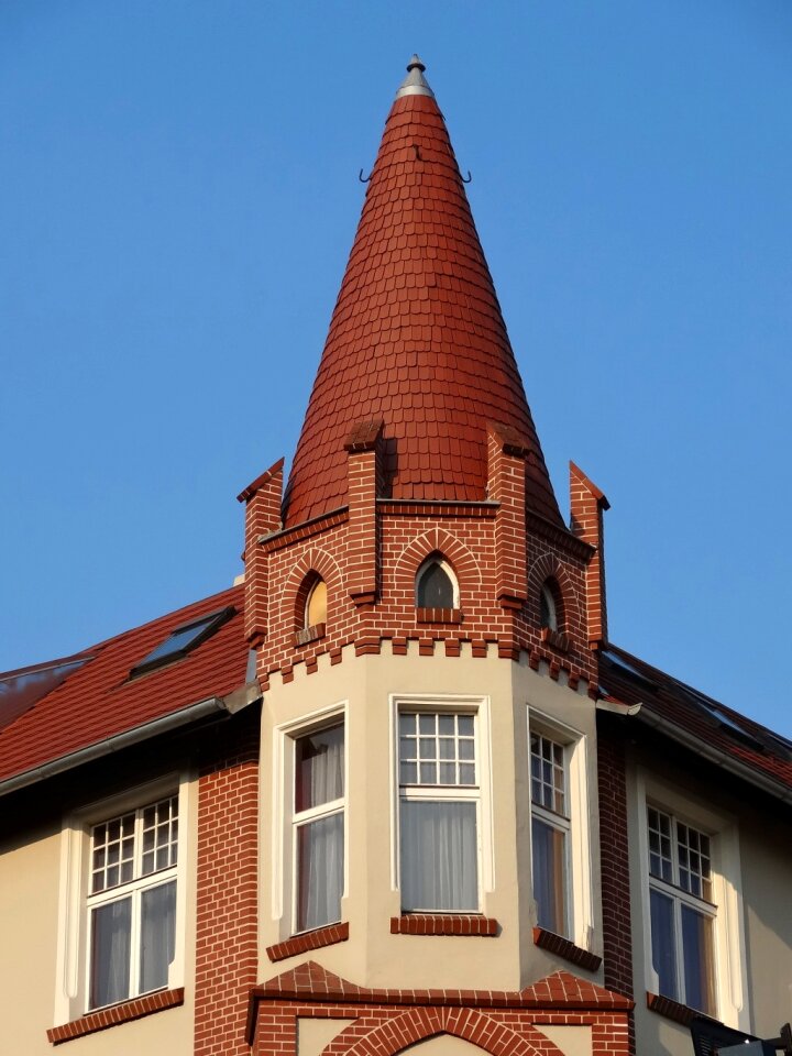 Building house facade