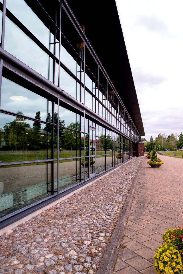 Ylöjärvi city library Leija. Main windows. photo