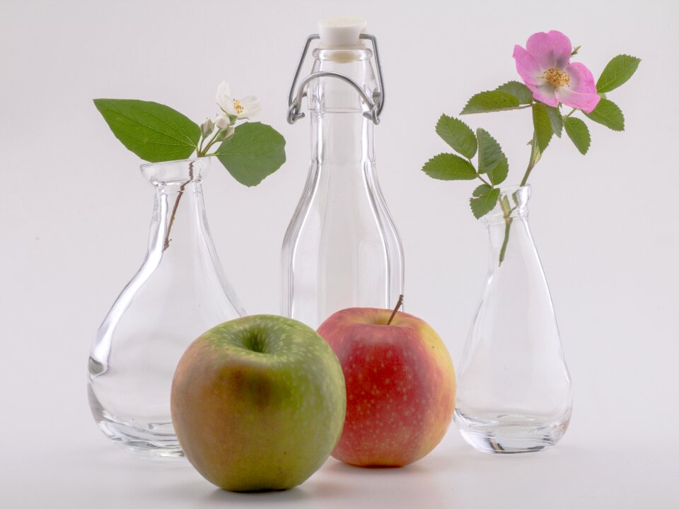 Flowers deco apple