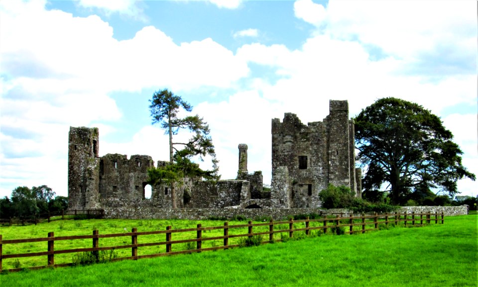 BECTIVE ABBEY.....