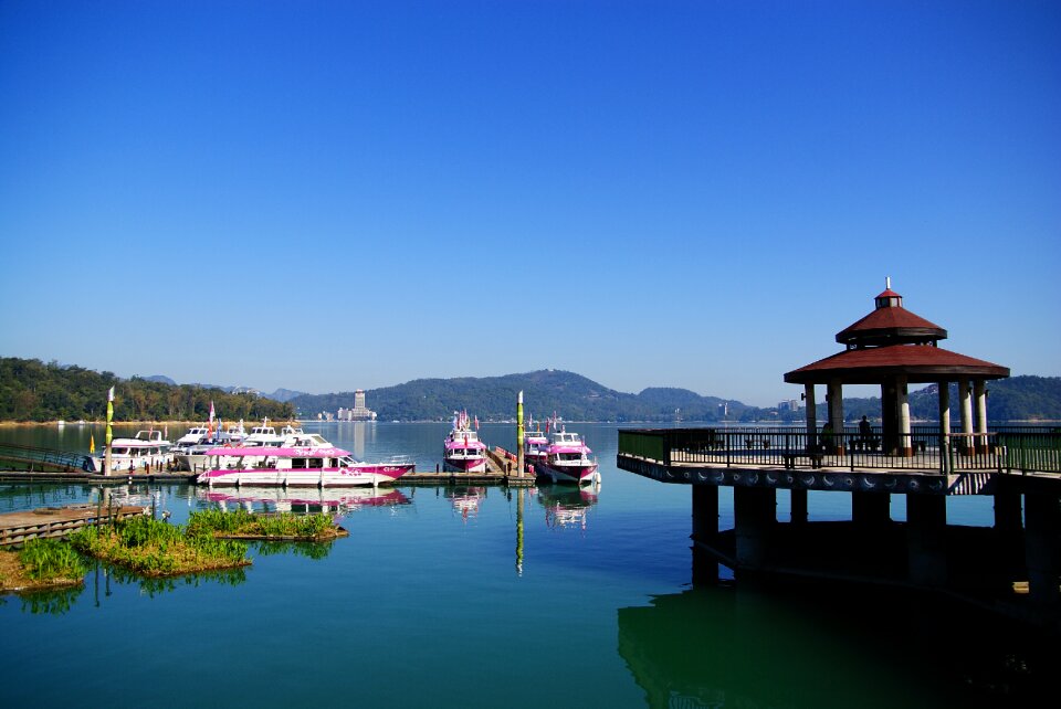 Taiwan sun moon lake landscape