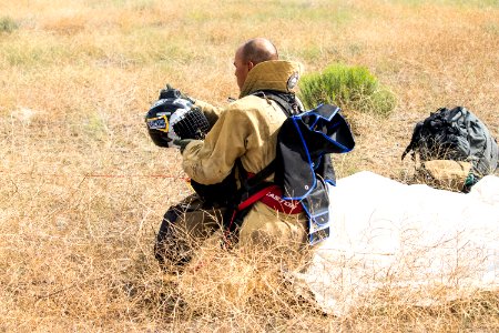 Boise smokejumper  DHS-8-106 (Dash 8) aircraft training.