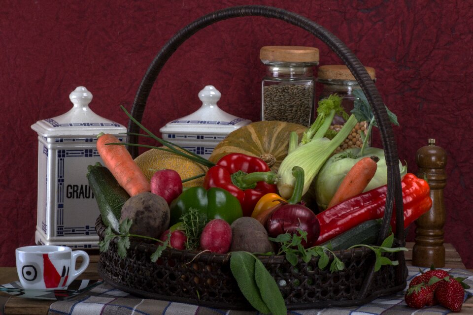 Tomatoes paprika carrots