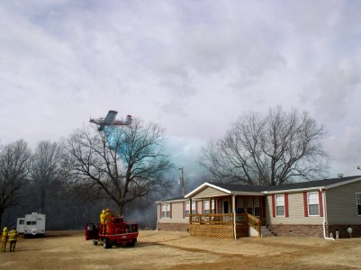 Single Engine Airtanker firefighting operations photo